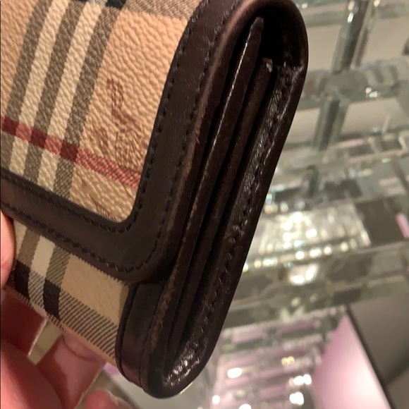 Burberry Wallet - Picture 2 of 9